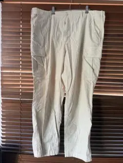 UNIQLO ベージュ カーゴパンツ XXL