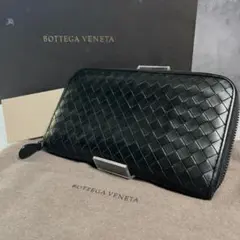 BOTTEGA VENETA イントレチャート 長財布 レザー　ラウンドジップ