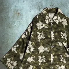 【大きいサイズ　柄シャツ　レーヨン　ビッグシルエット　カーキ　花柄　古着】
