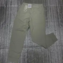 ユニクロ　キッズ　ウルトラストレッチエアリズムジョガーパンツ　ナチュラル