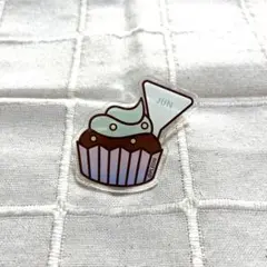 SEVENTEEN JUN カップケーキ アクリルピンバッジ