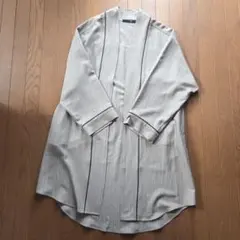 NO ID. ボタンレス ビッグ ロング ガウン ベージュ ストライプのサムネイル