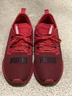 PUMA HYBRID スニーカー レッド ブラック