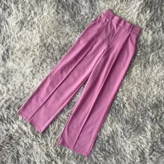 『GU』ジーユー　カットソースラックス　タックパンツ　ストレート　センタープレス