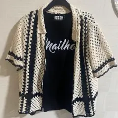 アイボリーと黒のカーディガン(M)と黒Tシャツ(L)