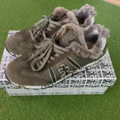 Item thumbnail for item 93533238-8490-495c-9a8e-f22ccc665b84