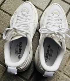 adidas オズガイア / OZGAIA スニーカー white 24.5