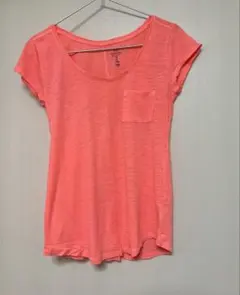 Gapコーラルピンク ポケット付き Tシャツ