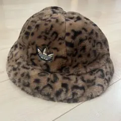 adidas ヒョウ柄 バケットハット