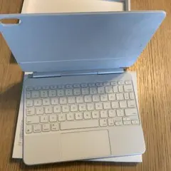 11インチiPad Air（M3）用Magic Keyboard 英語　ホワイト