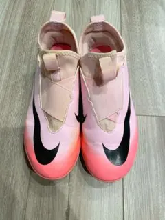 サッカー　トレーニング　シューズ　23.5㎝