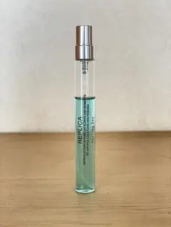 REPLICA Sailing dayユニセックス香水 10ml
