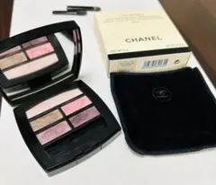 CHANEL LES BEIGES シャネル　レベージュパレットルガール ライト
