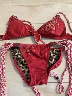 赤色花柄刺繍セパレート水着 M