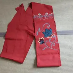 帯　 赤の 花柄刺繍