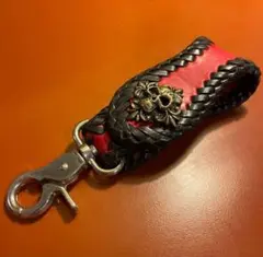 ベルトループ コンチョ付き レザー バイカー フック型 ドクロ 赤×黒