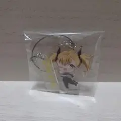 怪獣8号　2連アクリルチャーム　四ノ宮キコル