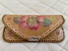 レザークラフト✴︎花柄刺繍メガネケース ハンドメイド①