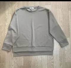 ベージュ クルーネック 長袖Tシャツ Mサイズ