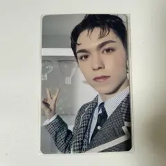 バーノン　トレカ　17 IS RIGHT HERE weverse