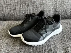 最終値下げ　Reebok リーボック スニーカー ブラック 軽量 25.5cm