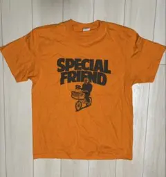 オレンジTシャツ