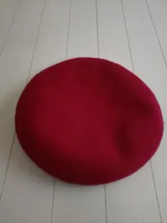 赤色 ベレー帽