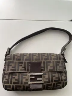 FENDI フェンディ　ワンショルダーバッグ　マンマバケット　ズッカ柄