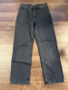 UNIQLO JW ANDERSON ストレートジーンズ