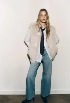 ZARA フェイクファーベスト