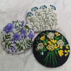 ハンドメイド刺繍ブローチ 　3点セット