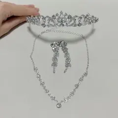 Item thumbnail for item 810cf635-f6d6-4b6d-a5f8-e90b075a3e95