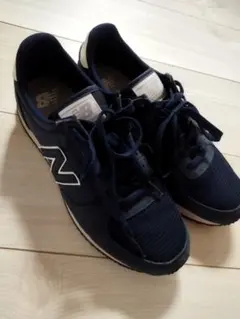 New Balance ネイビー スニーカー