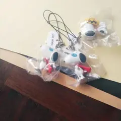 ガチャ スヌーピー ユニバ USJ コレクタブルカプセルフィギュア ミニチュア