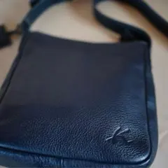 高品質レザー　キタムラレザーショルダーバッグ　ネイビー