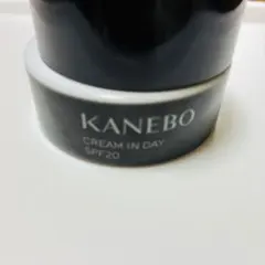 KANEBO CREAM IN DAY SPF20 化粧下地のサムネイル