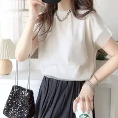値下げ レディース　 白Tシャツのサムネイル