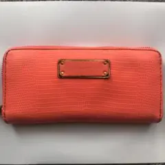 マークバイマークジェイコブス　長財布