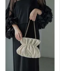 シャイニーシェルクラッチバッグ niana 結婚式　参列　オケージョン　バッグ