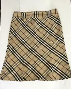 BURBERRY LONDON チェック柄スカート 40サイズのサムネイル