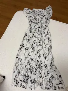 フラワープリント マキシドレス ホワイト/ブラック