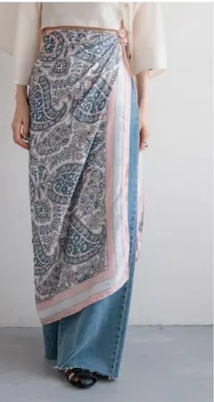 ⬜︎4662☆ローリーズファーム　スカーフ　110×110