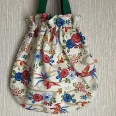 ハンドメイド　ゴム巾着バッグ　和柄　花柄　紅型柄　鳳凰柄　ホワイト