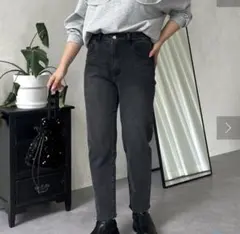 【MOMO】ストレッチテーパードデニム ＰＬサイズ