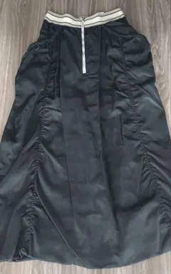 ヤマダヤ新品未使用RADIATE ブラックロングスカート サイドギャザー付き