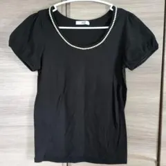 Re* パールネックライン ブラックTシャツのサムネイル