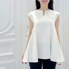 ADORE バックサテンクレープ ラッフルブラウス ホワイト 38 美品