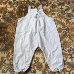 ホワイトオーバーオール　外遊び場用