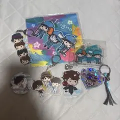 Trignal アクリルキーホルダー 缶バッジ セットのサムネイル