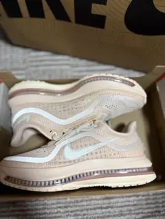 Nike Pegasus Premium ランニングシューズ　ヴェイパーフライ